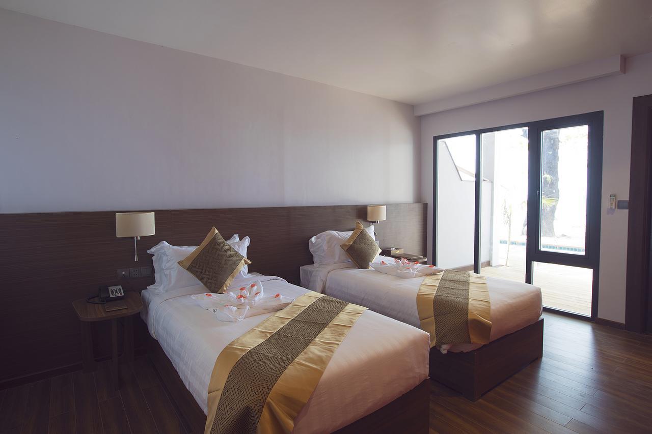 Bt Bay Hotel Ngapali Ngoại thất bức ảnh
